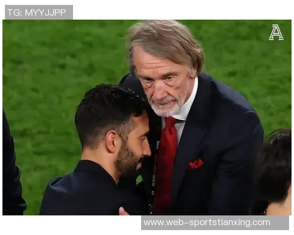 拉爵对比阿尔特塔与阿莫林的观点遭电讯报质疑称毫无根据